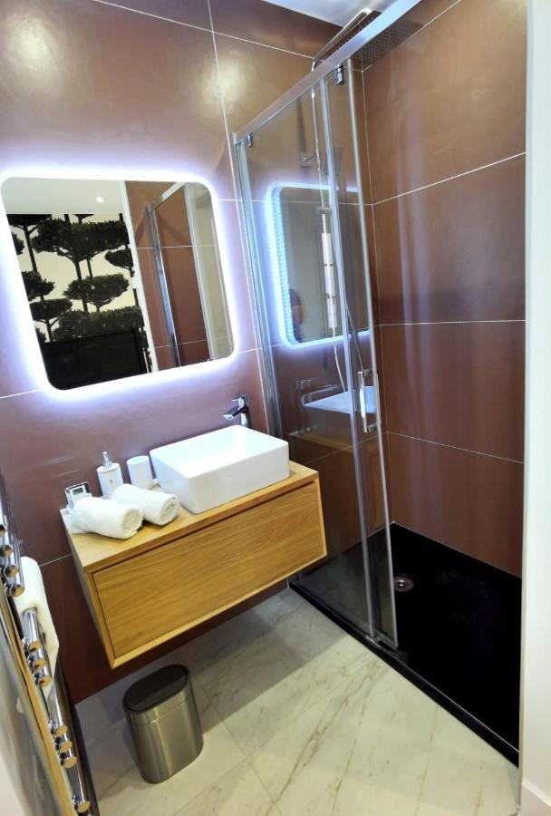 Piscine Et Jacuzzi Loft Ravissant Dans Une Maison Basque Anglet Esterno foto